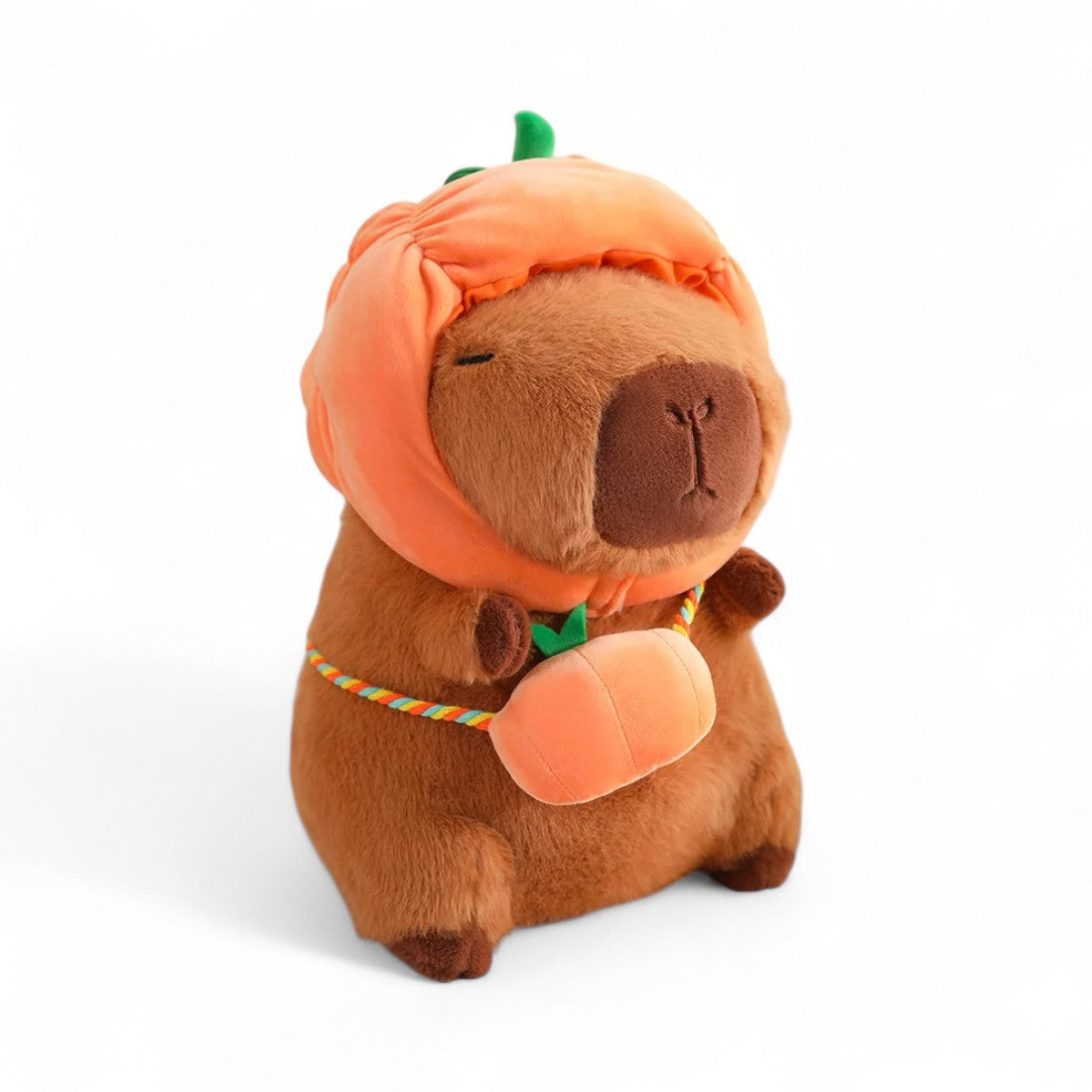 Peluche Capybara con cappellino e sacchetto verdura