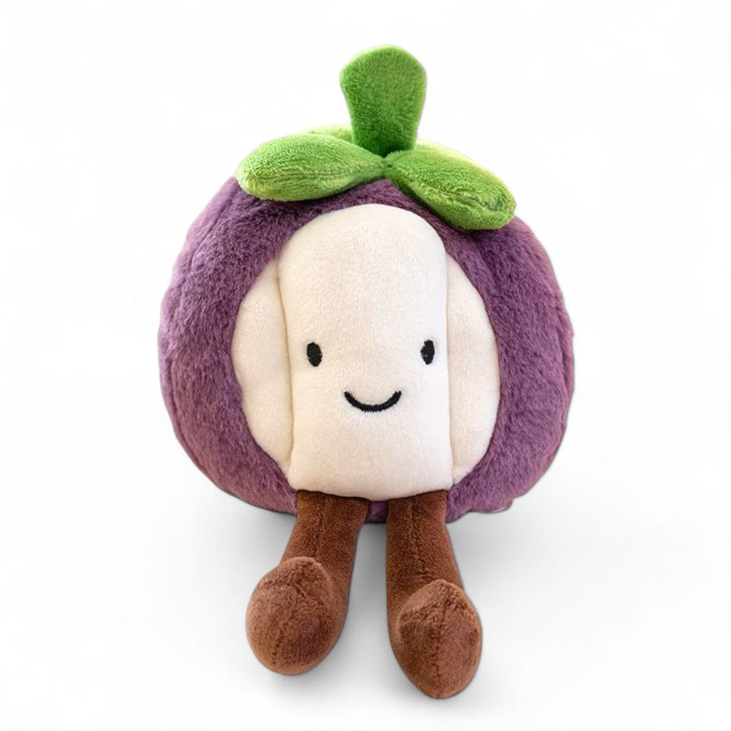 Peluche tondo a forma di mangostano viola e bianco, con un piccolo sorriso, zampe marroni e una foglia verde sulla testa, posato su sfondo bianco.