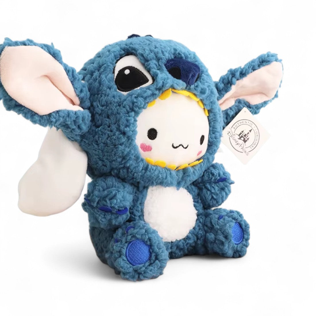 Peluche Cinnamoroll travestito da Stitch