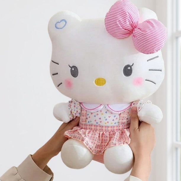 Peluche Hello Kitty tenero ed elegante in rosa pastello