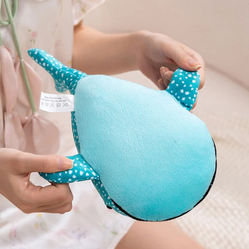 Peluche squalo balena blu oceano