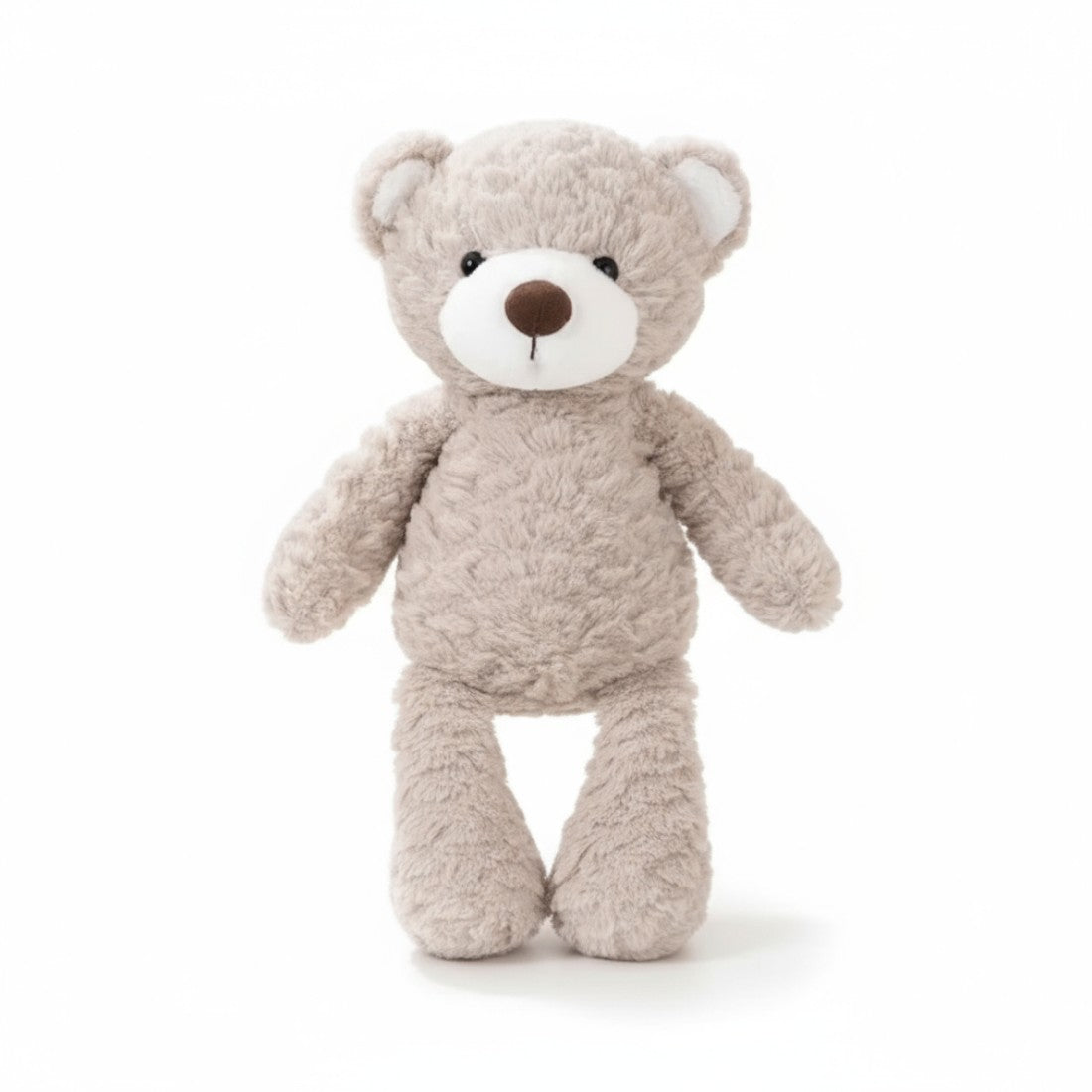Orsetto di peluche beige chiaro, musetto bianco, naso marrone, piccoli occhi neri, orecchie rotonde, texture riccia molto morbida; su sfondo bianco