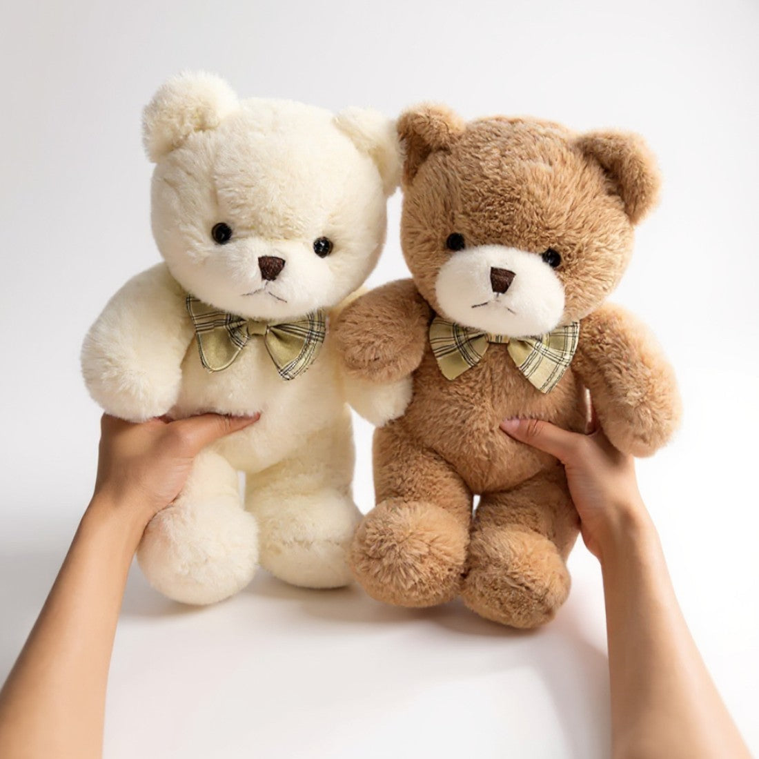 Peluche orso morbido con fiocco vichy