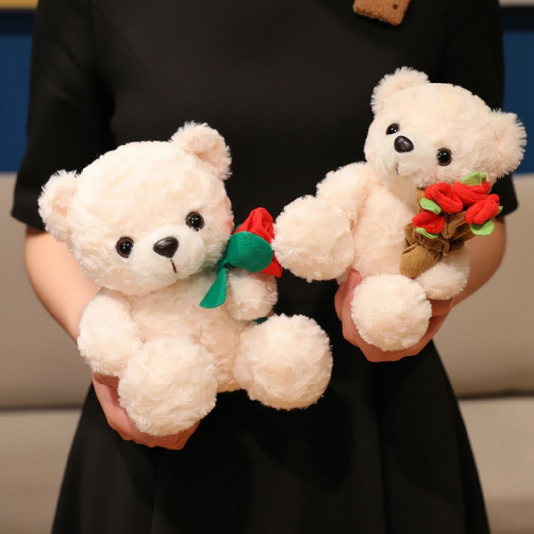 Peluche orso romantico con bouquet di fiori