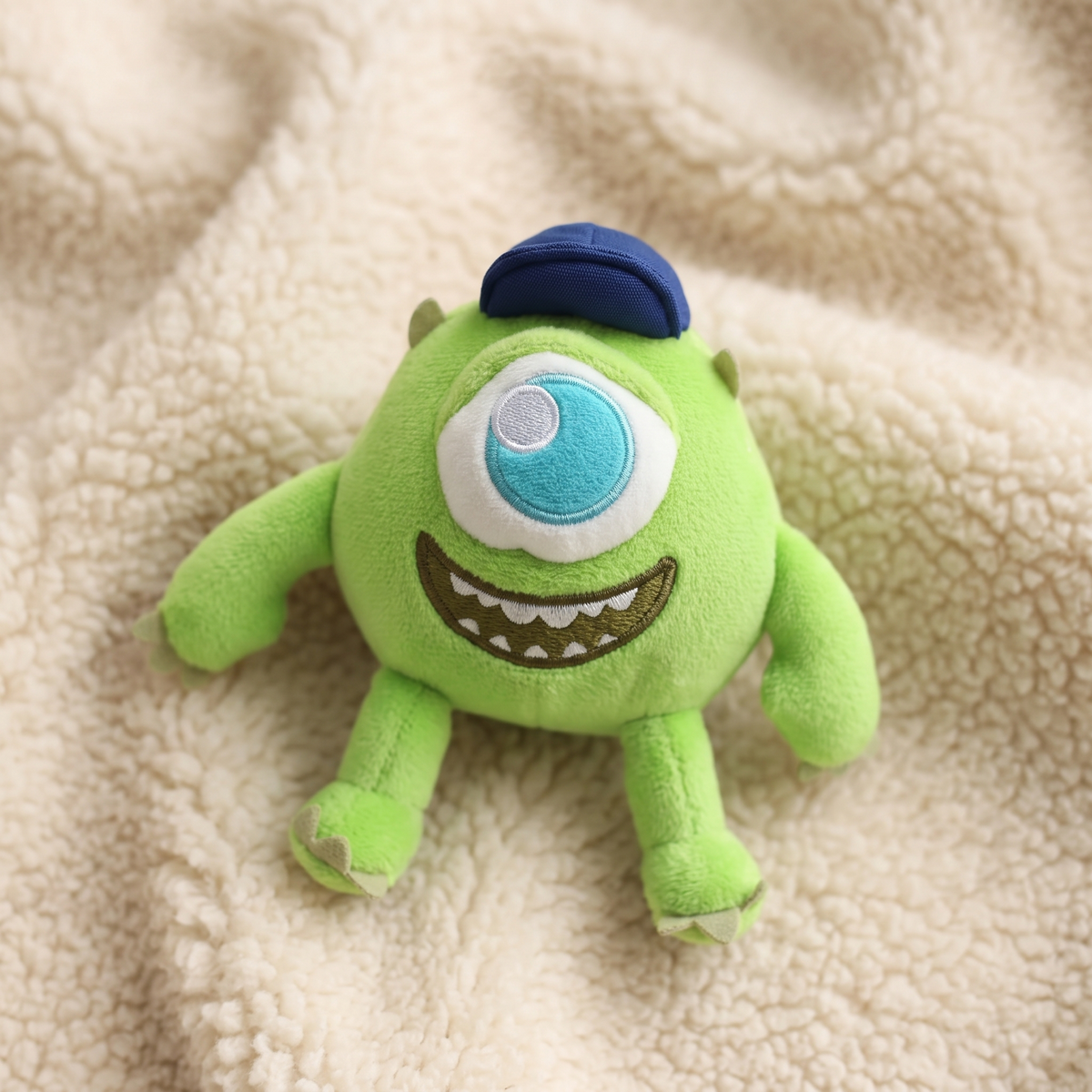 Peluche Magnetico da Spalla Mike Wazowski - Dettaglio del materiale