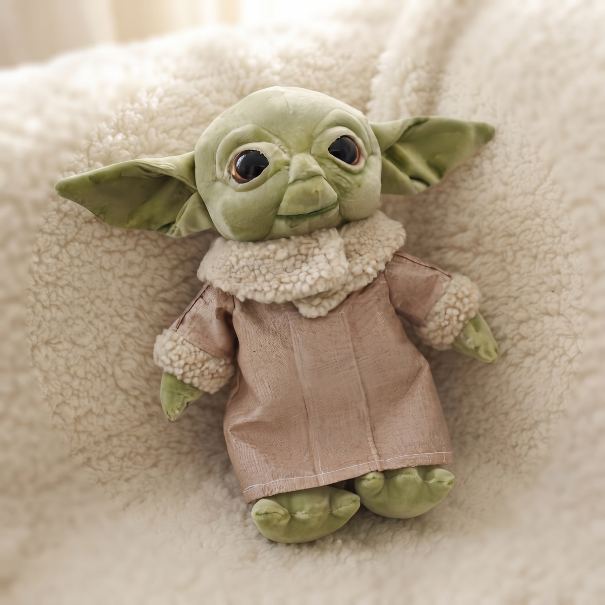 Peluche Baby Yoda con Mantello - Dettaglio materiale