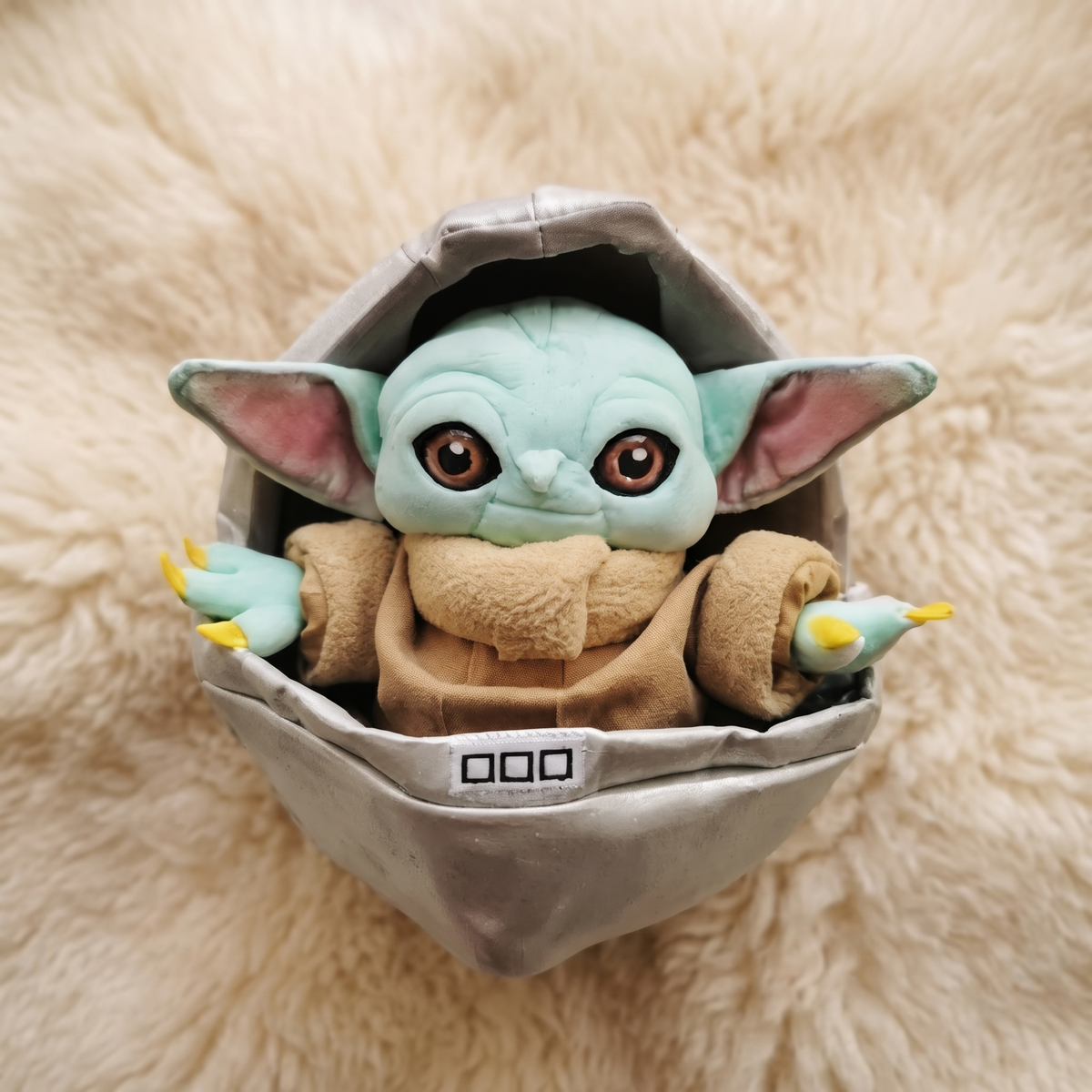 Peluche Baby Yoda nella sua Culla 23cm - Dettaglio materiale