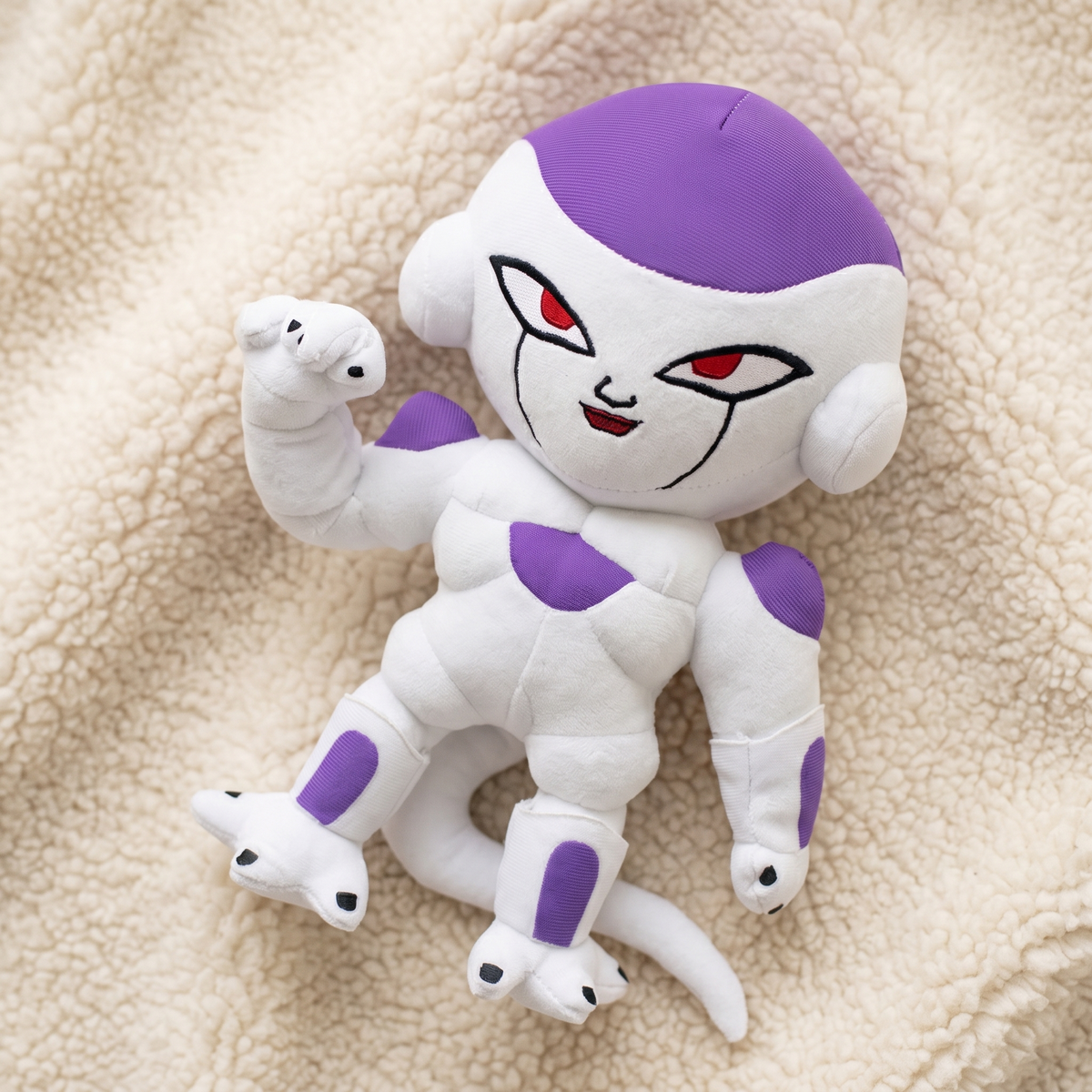 Peluche Freezer Dragon Ball 25cm - Dettaglio materiale