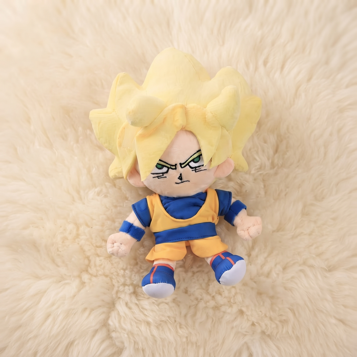 Peluche Goku Super Saiyan - 25 cm - Dettaglio materiale
