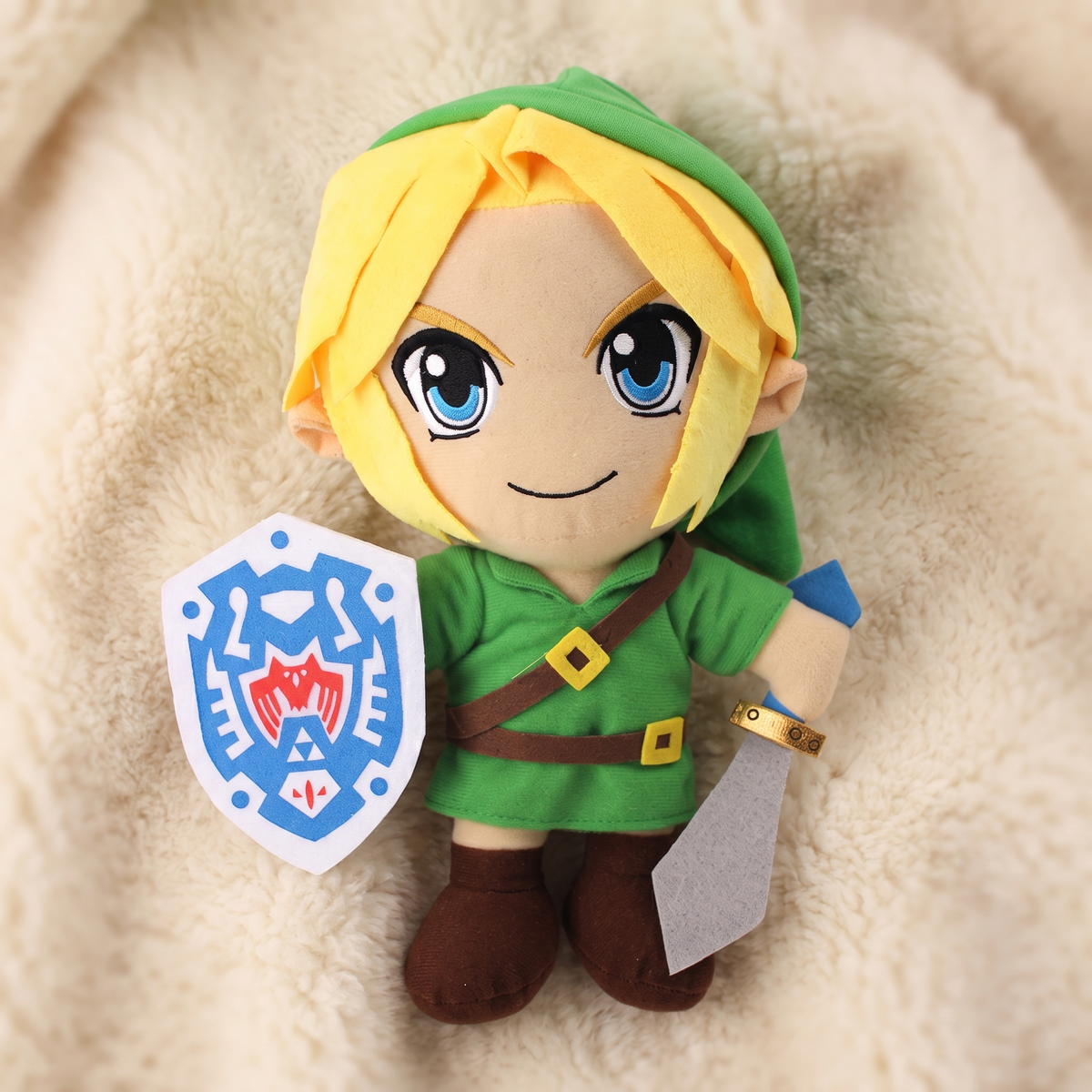 Peluche Link Zelda con Spada e Scudo - Dettaglio del materiale