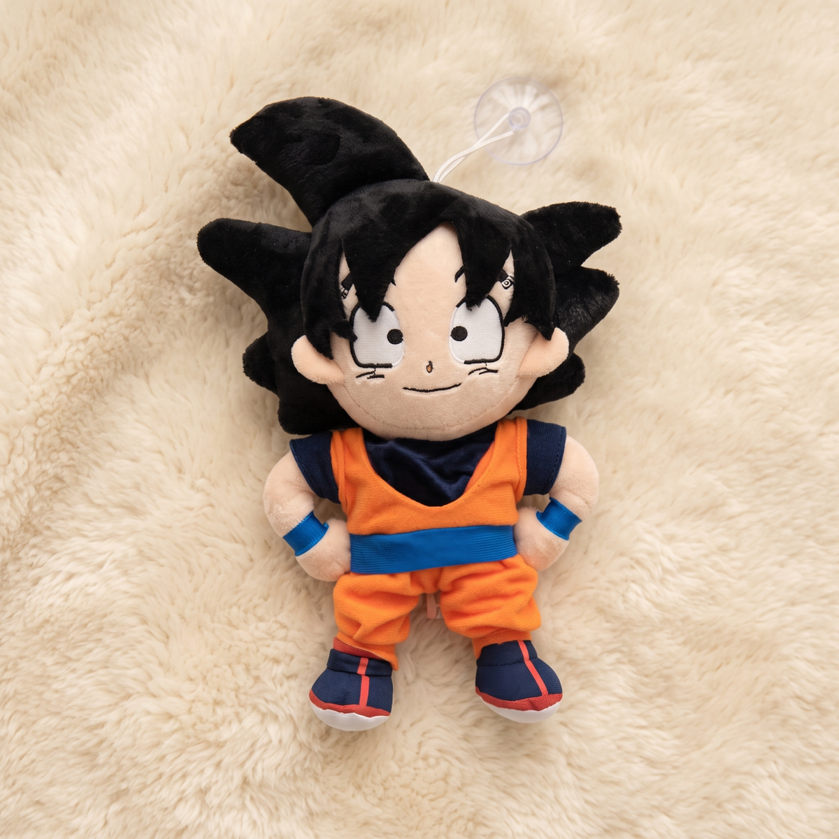 Peluche Son Goku Dragon Ball con Ventosa - Dettaglio materiale