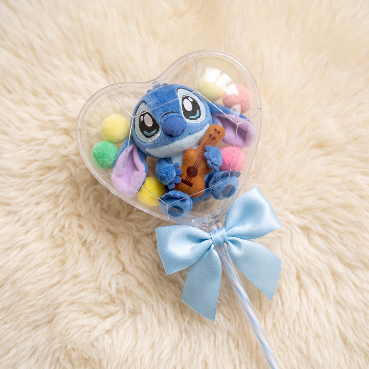 Peluche Stitch scrigno cuore San Valentino - dettaglio del materiale