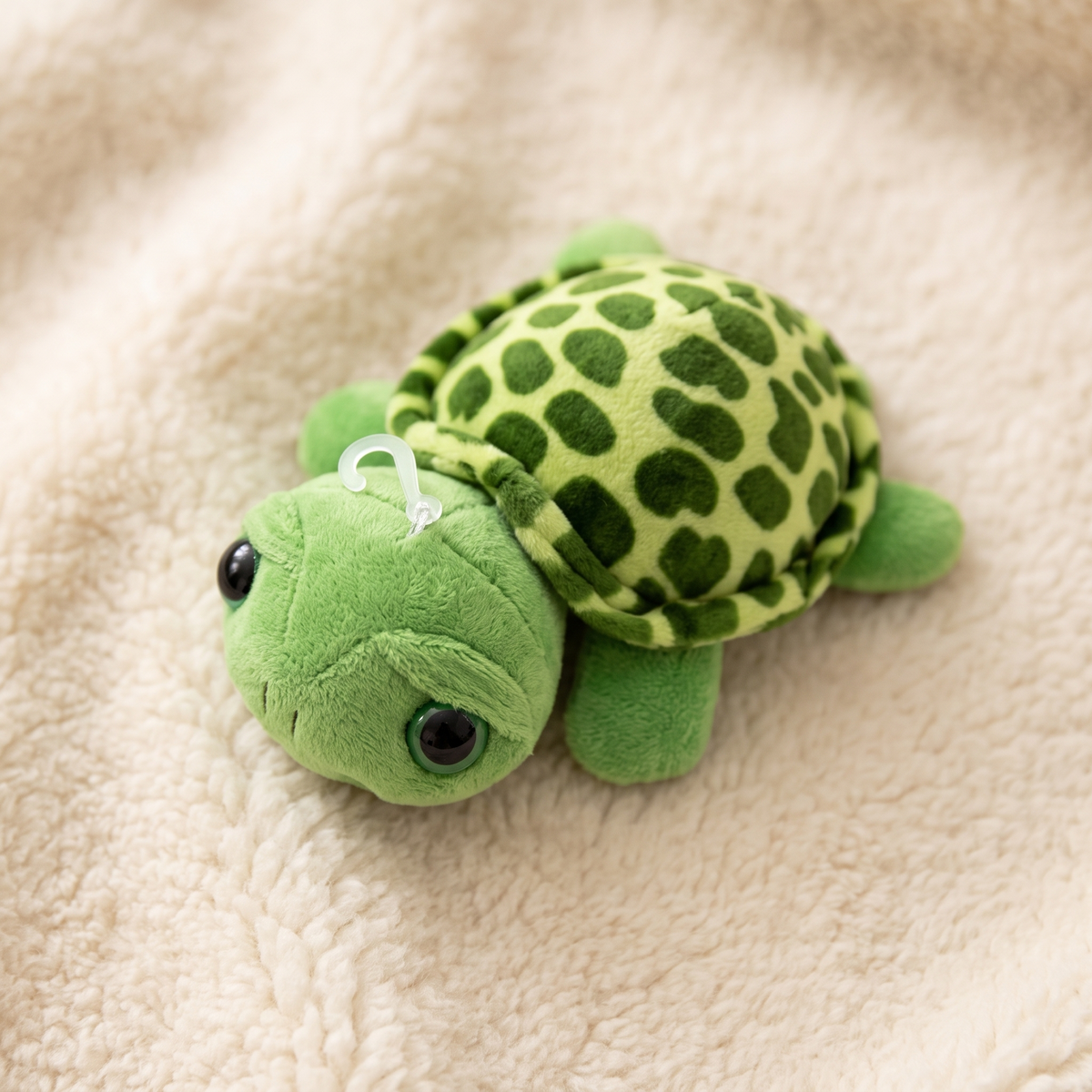 Peluche Tartaruga dai Grandi Occhi Verdi - Dettaglio del materiale